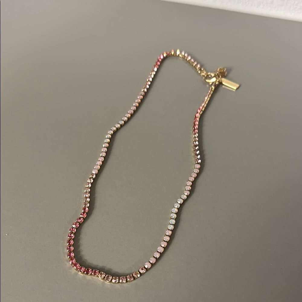 Elegant Gold and Pink Necklace